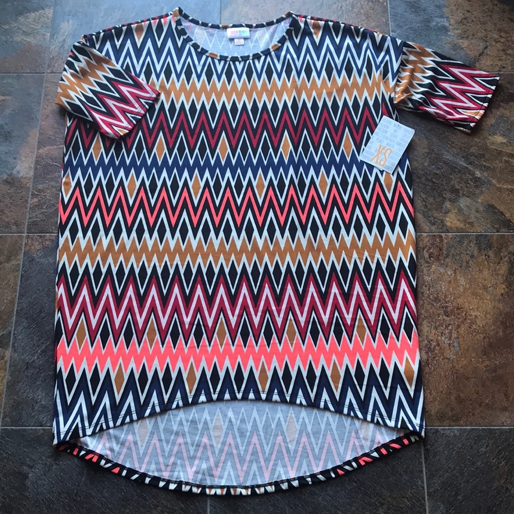 😍chevron tunic XS (Irma by LuLaRoe)😍